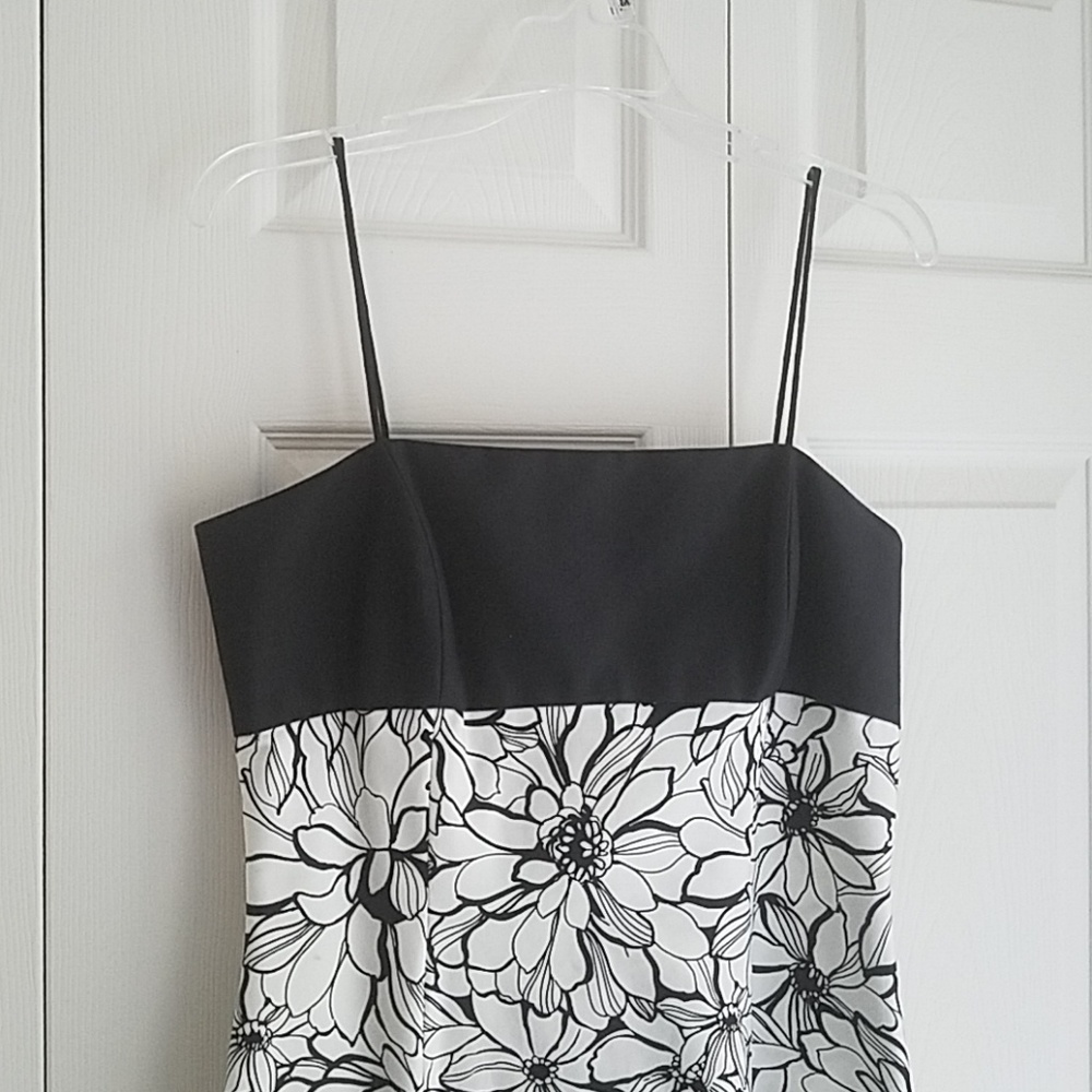 Jones Wear Floral Dress
